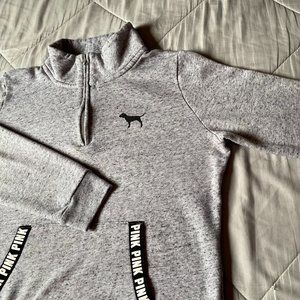 VS PINK Quarter Zip Sweater sz Medium color Gray